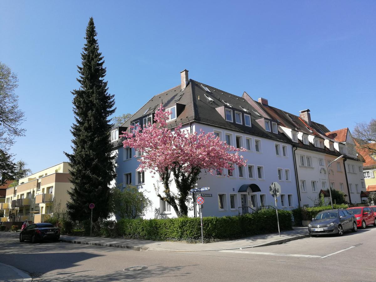 Boardinghouse Muenchen-Laim Munique Exterior foto